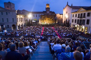 Scena Madama Butterfly in Piazza Grande di Oderzo