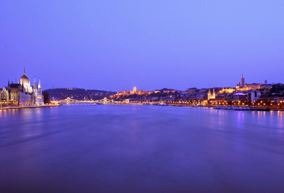 PROGRAMMA CONCERTO 7 LUGLIO 2013 ore 21.00 ODERZO-Piazza del Foro Romano “SUL BEL DANUBIO BLU E….”